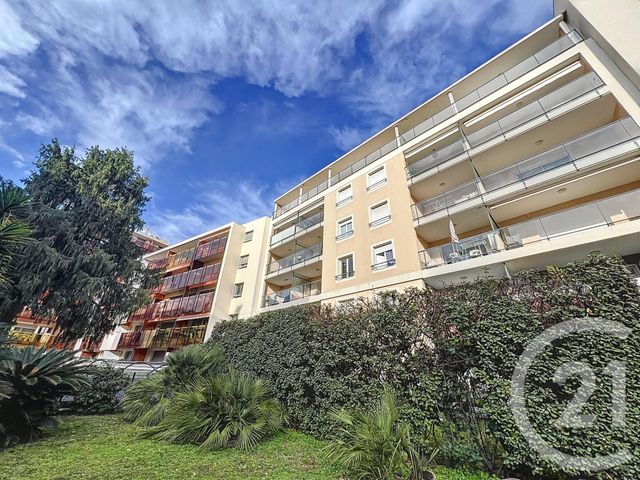 Appartement F2 à vendre - 2 pièces - 40.0 m2 - JUAN LES PINS - 06 - PROVENCE-ALPES-COTE-D-AZUR - Century 21 Cabinet Marchal